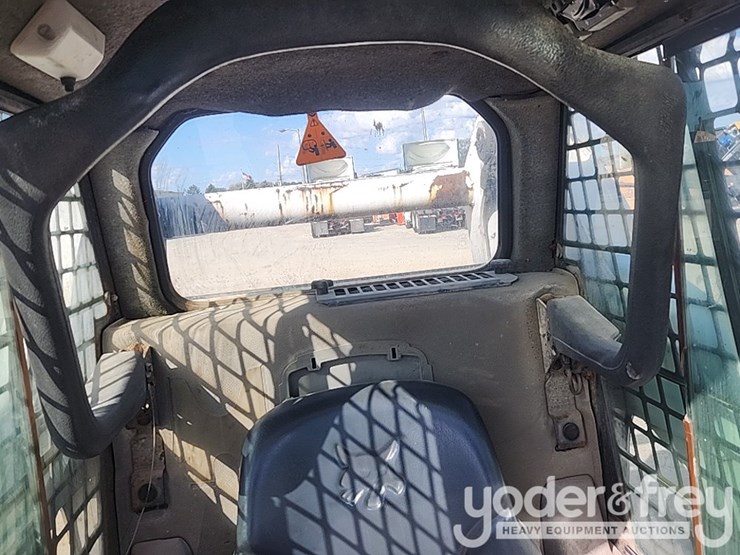 2008-bobcat-s250-image-24