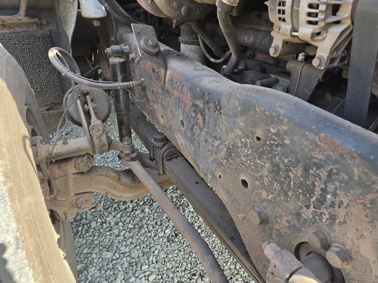 2005-mack-cl733-image-37