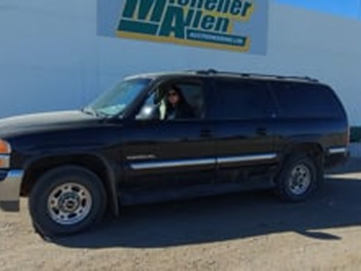 2000-gmc-yukon-xl-image-5