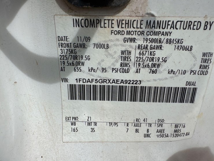 201-ford-f550-xl-image-21