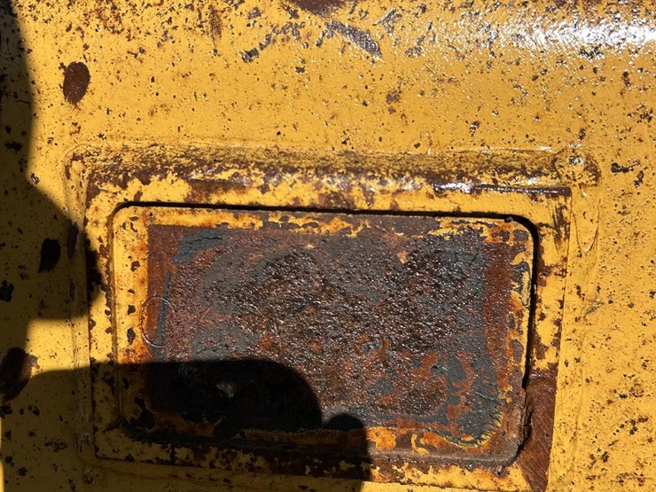 2003-deere-824j-image-57