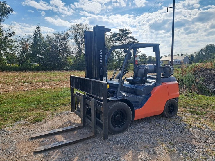 #109-•-2020-toyota-fg50u-forklift-image-1