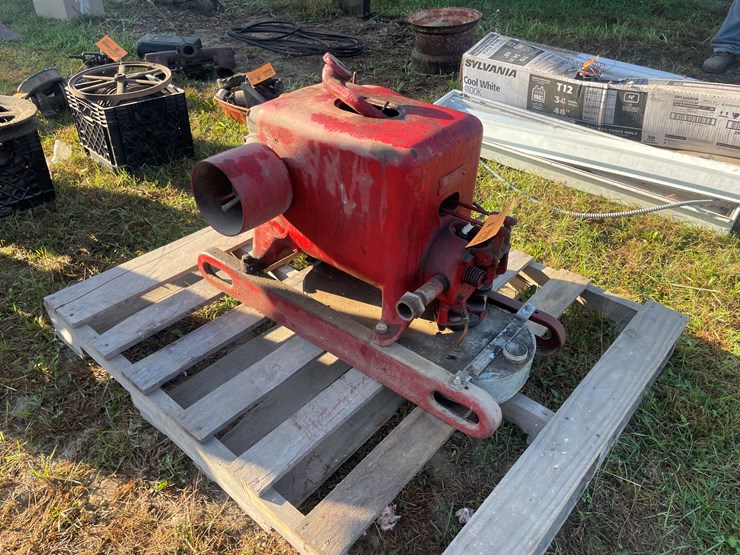 #5073-•-mccormick-hit-and-miss-engine-image-1