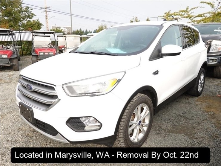 2017-ford-escape-se-image-1