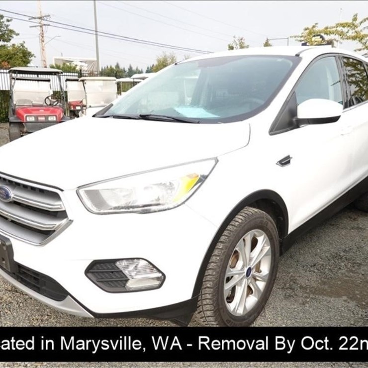 2017 FORD ESCAPE SE