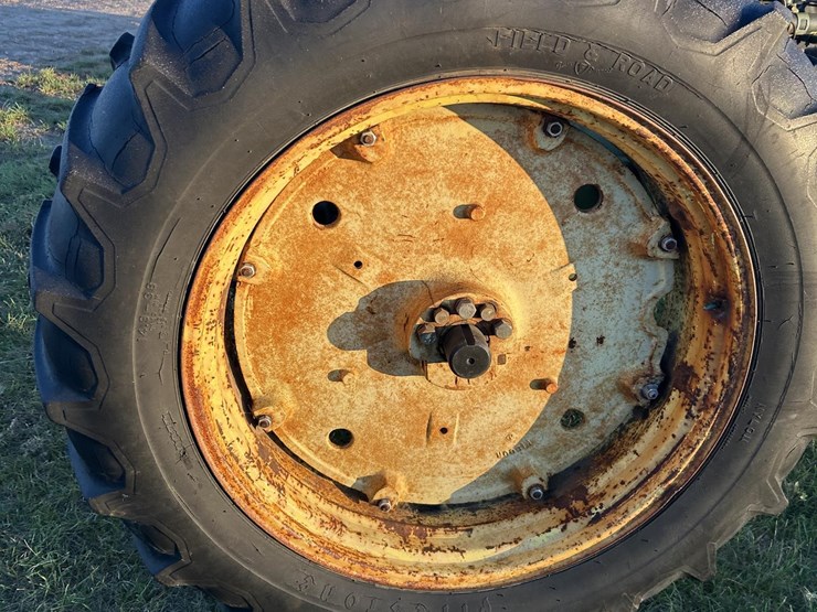 john-deere-70-image-18
