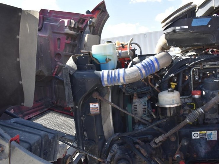 2018-kenworth-t880-image-63