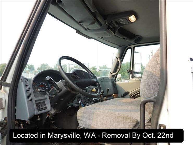 2007-international-durastar-4400-image-10