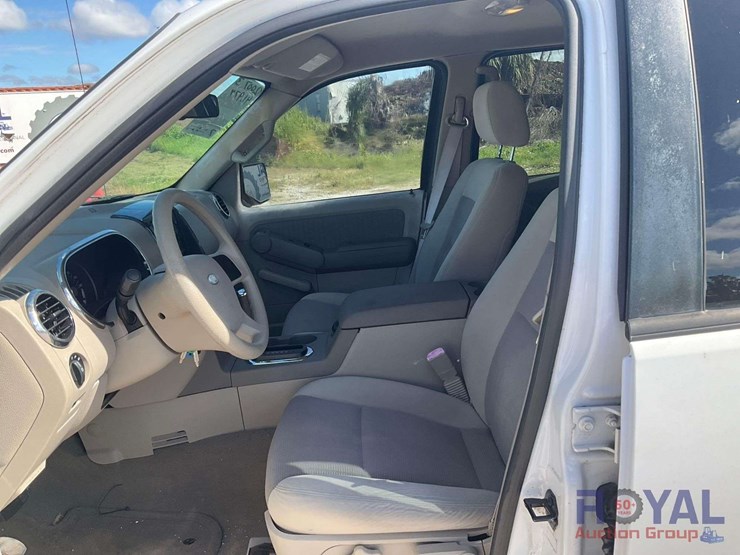 2007-ford-explorer-image-18