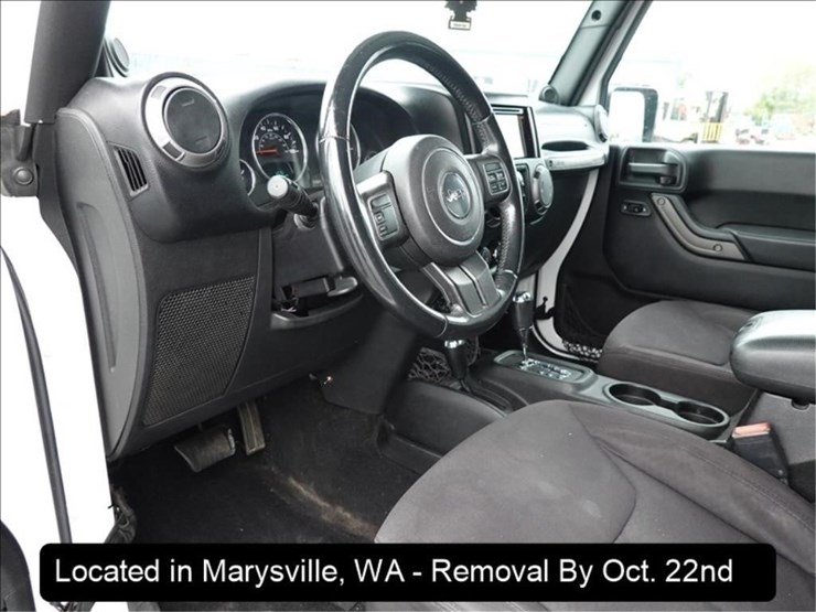 2013-jeep-wrangler-sport-image-8