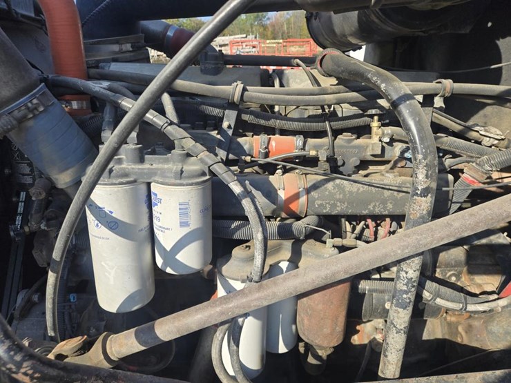 1997-mack-cl700-image-39
