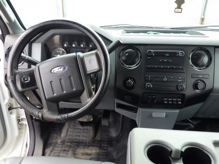 2016-ford-f550-image-10