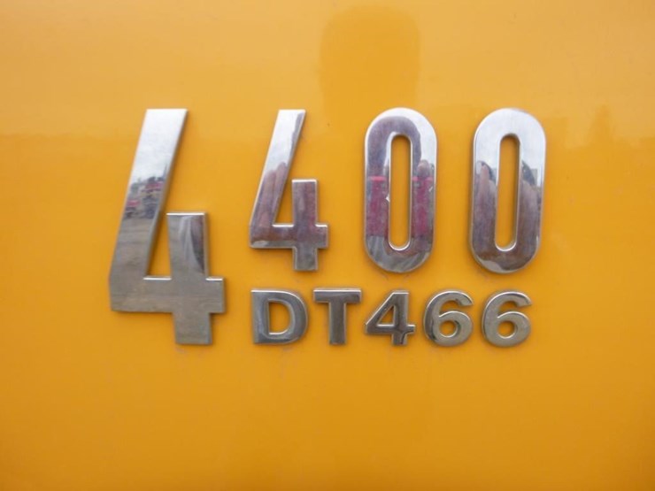 2007-international-durastar-4400-image-28