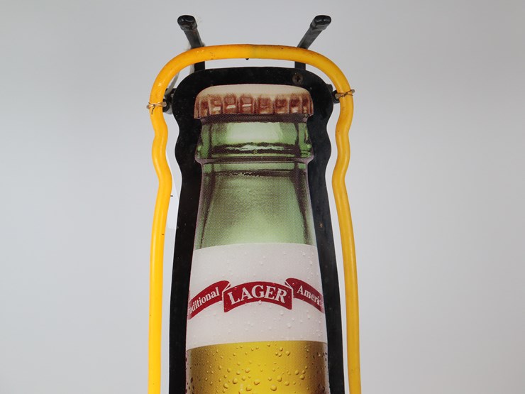 #102-•-#4199-•-neon-yuengling-traditional-lager-advertising-sign-image-4