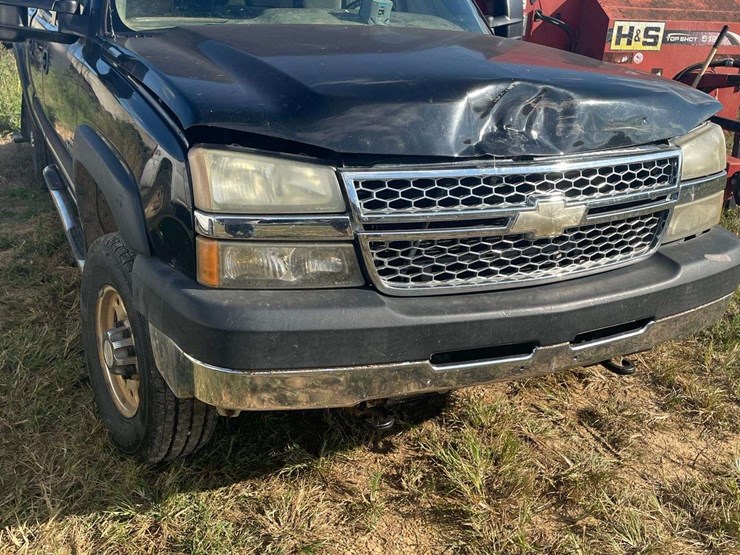 2006-chevrolet-2500-image-4