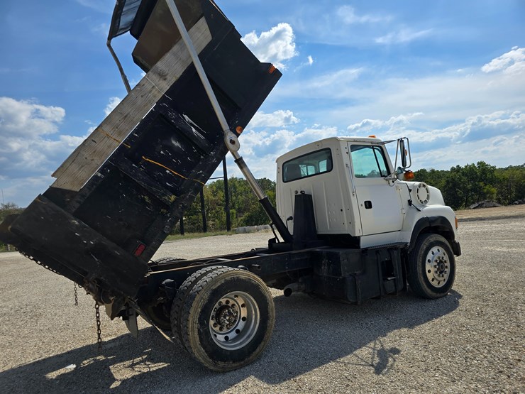 1994-ford-lta9000-image-60