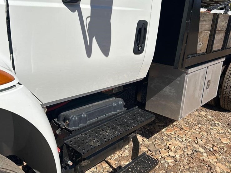 2015-international-durastar-4400-image-10