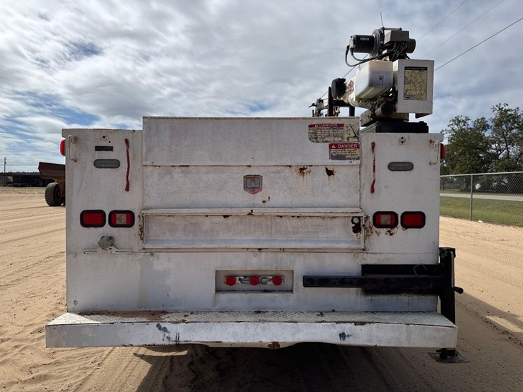 201-ford-f550-xl-image-7