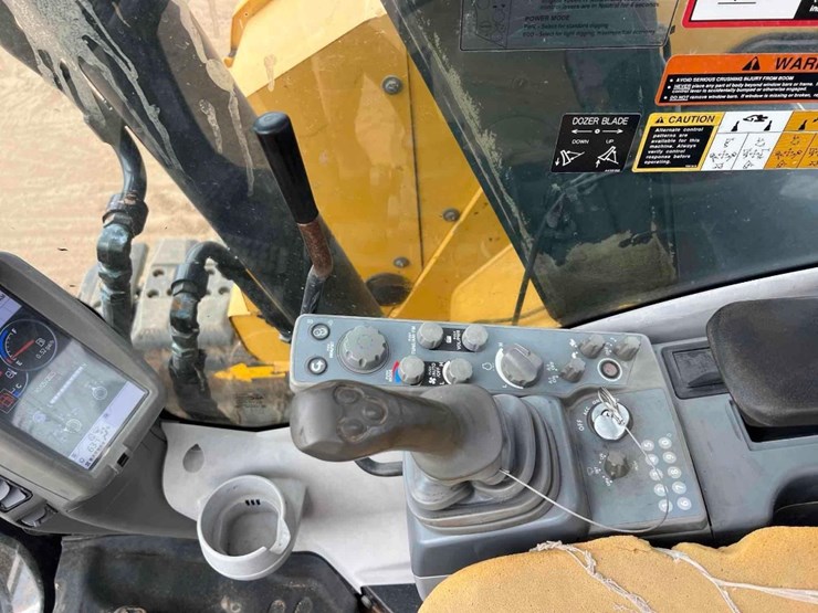 deere-75g-image-29