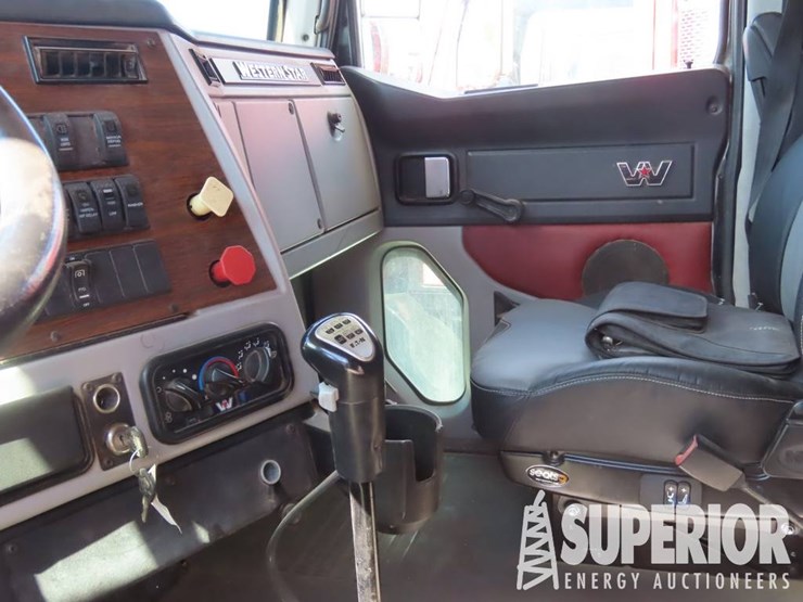 2014-western-star-4900-image-9