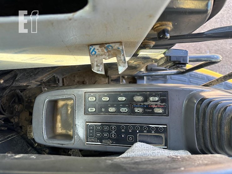 komatsu-pc78us-6-image-15