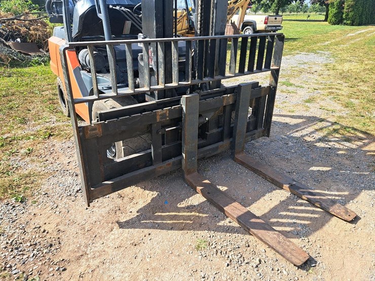 #109-•-2020-toyota-fg50u-forklift-image-30