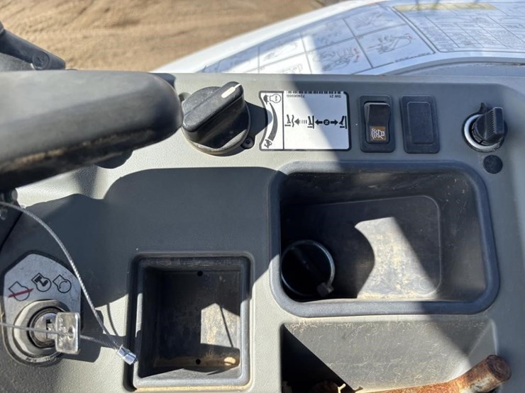 2023-bobcat-e35-image-37