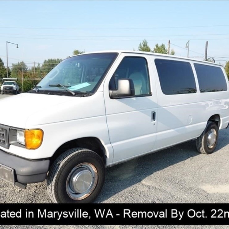2005 FORD E350