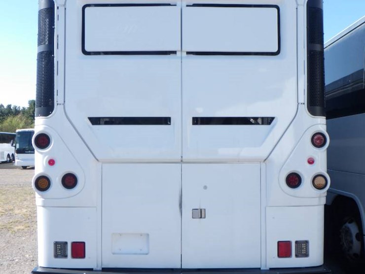 2009-mci-d4505-image-5