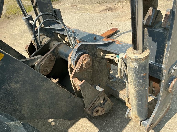 2018-deere-544k-image-18