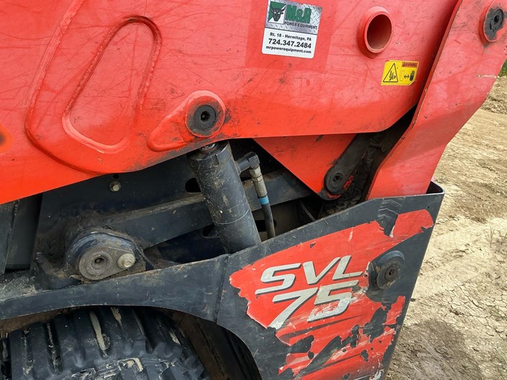 2012-kubota-svl75-image-22