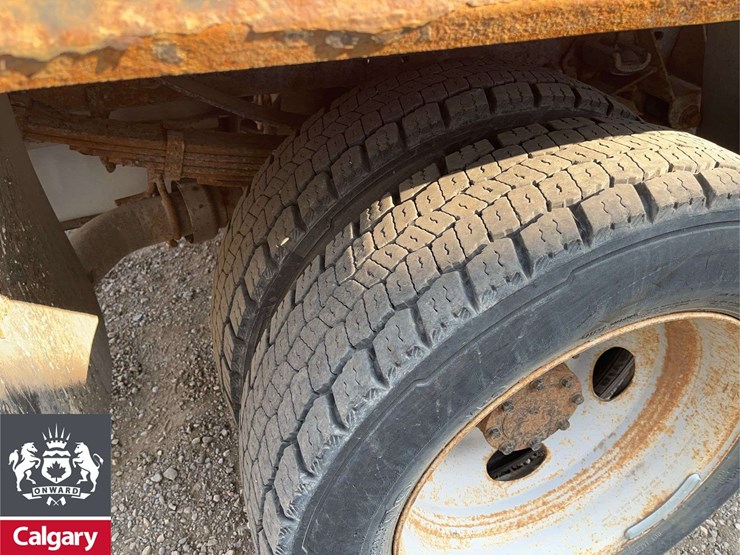 2015-ford-f550-image-8