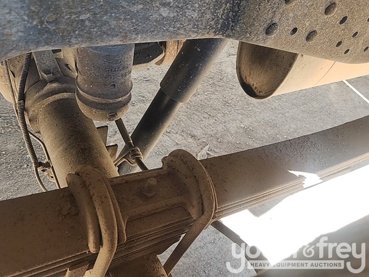 2015-ford-f250-xl-image-32