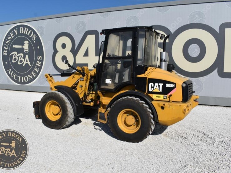 2011-caterpillar-908h-image-13