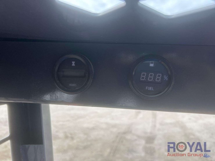 2025-ggma-gm670-compact-track-loader-skid-steer-image-22