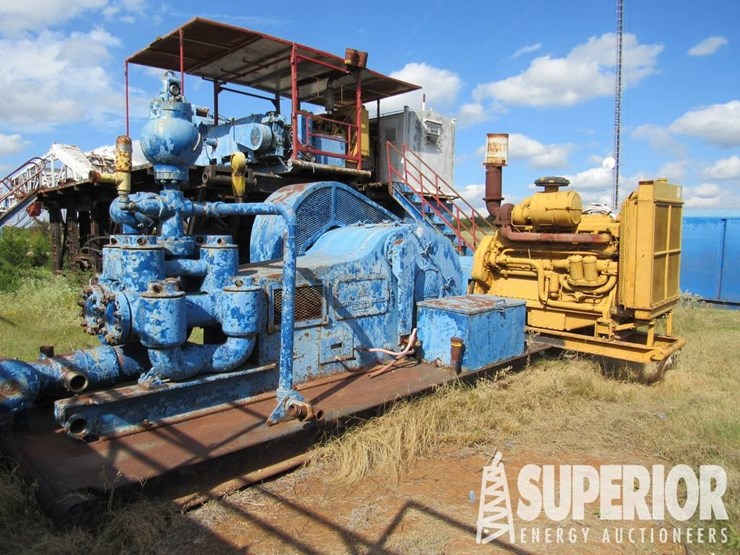 caterpillar-d353-image-1