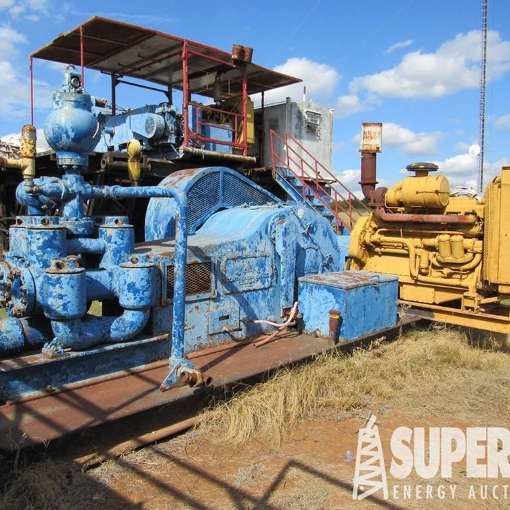CATERPILLAR D353