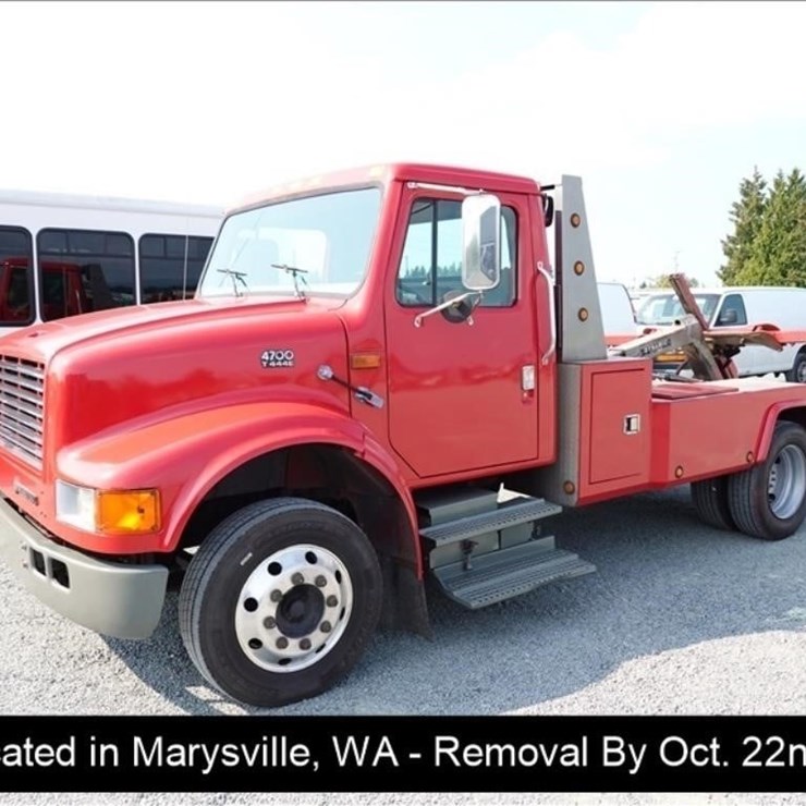 1999 INTERNATIONAL 4700