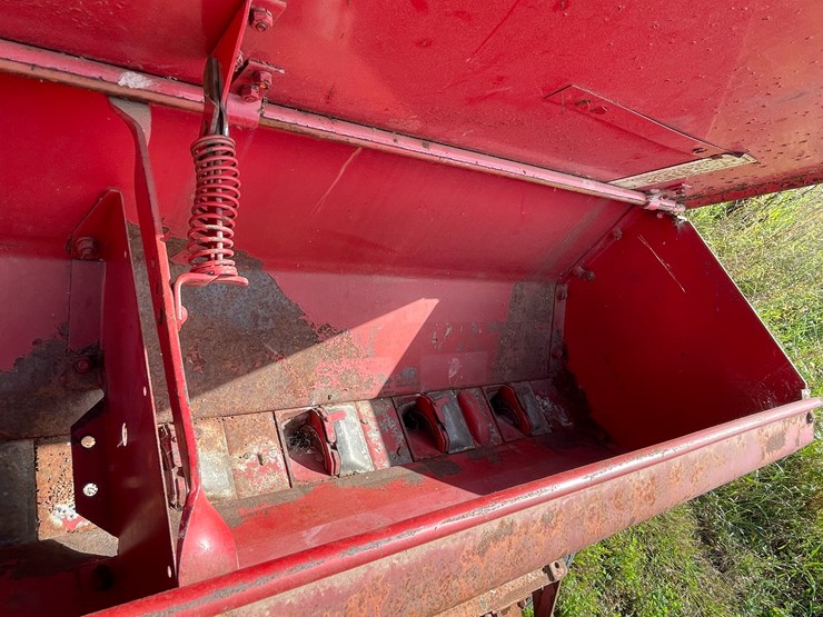 #5010-•-mccormick-10'-grain-drill-image-18