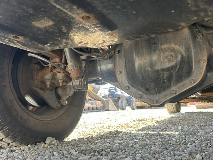 2008-chevrolet-silverado-3500-image-26