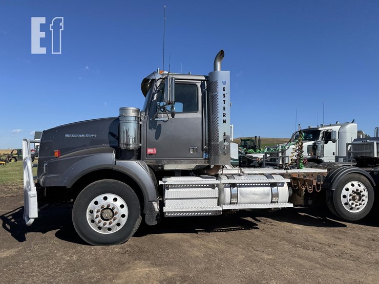 2012-western-star-4900-image-26