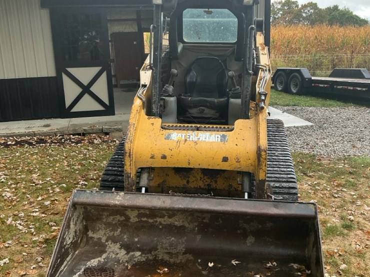 2010-caterpillar-257b-image-11