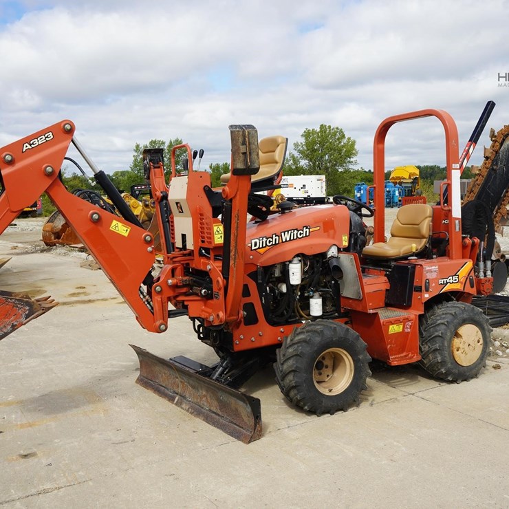 2017 DITCH WITCH RT45