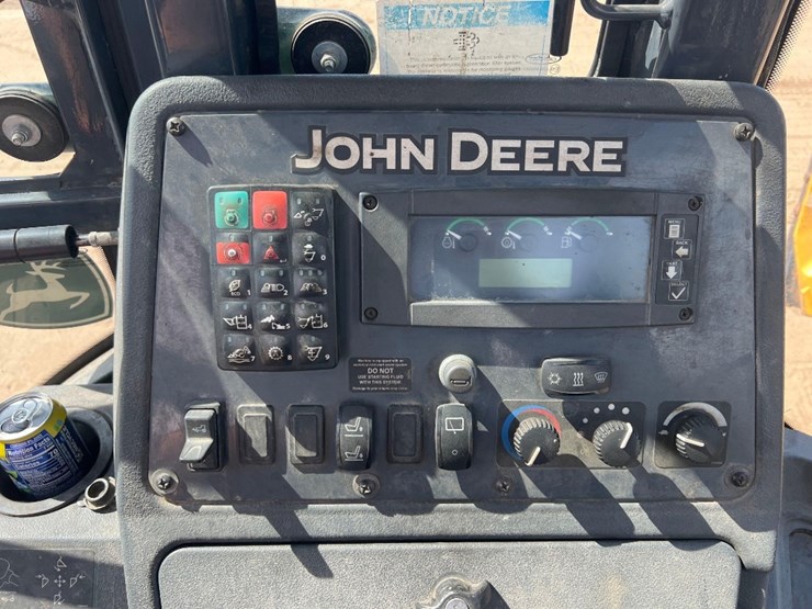 2018-deere-410l-image-31