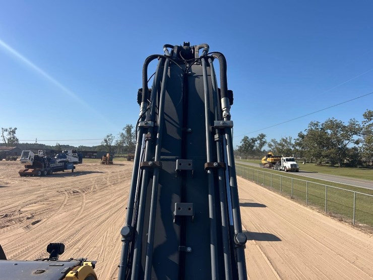 2019-deere-350g-lc-image-20
