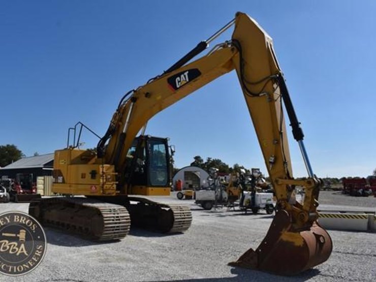 2015-caterpillar-328d-lcr-image-34