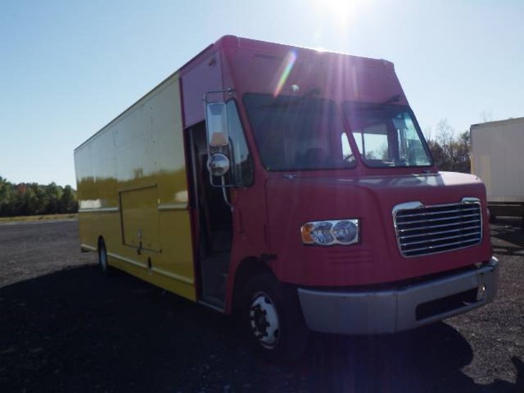 2016-freightliner-mt55-image-2