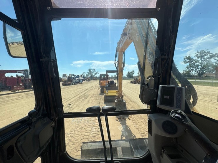 2014-caterpillar-308e2-cr-image-33