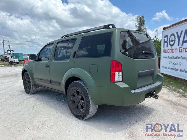 2005-nissan-pathfinder-image-4
