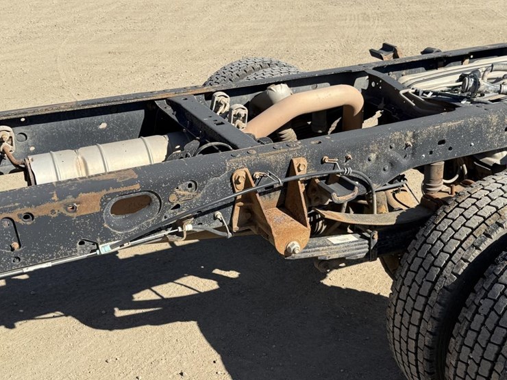 2011-ford-f450-xl-image-28